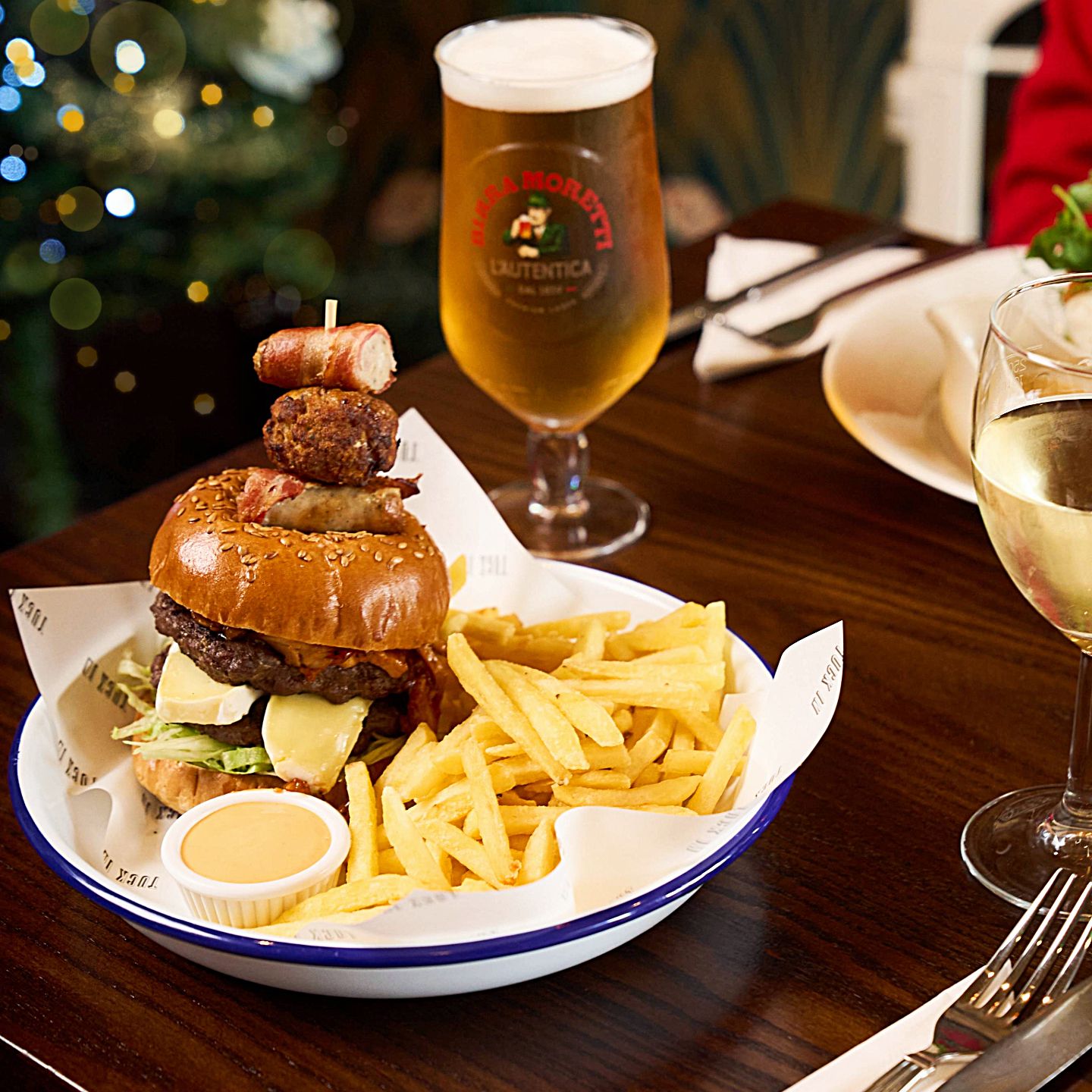 Festive Lunch & Dinner at The Barn Owl Quedgeley in Gloucester